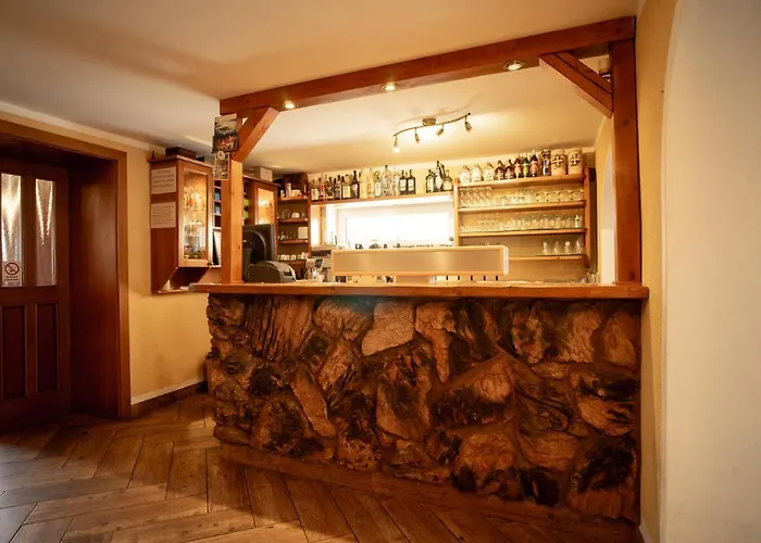 Restaurant & Liebenstein Πανσιόν